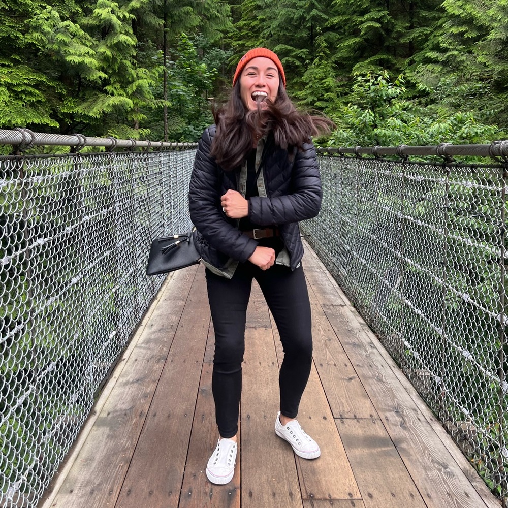 Meet your Posher, Victoria